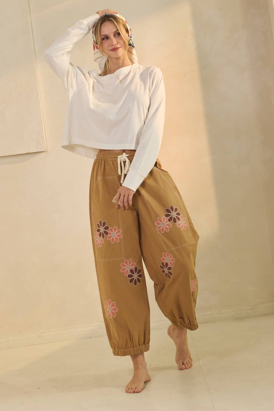 Plus Relaxed-fit Cropped Pants: Black / Plus Size / 2XL