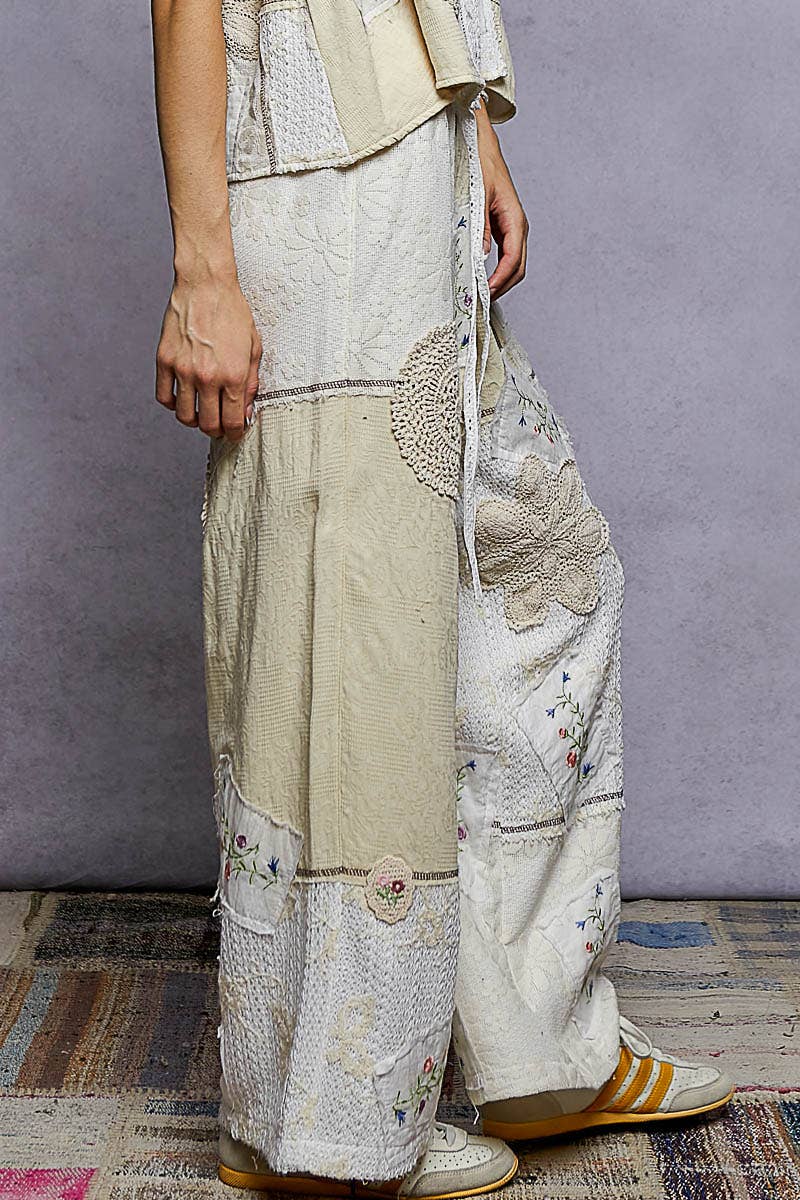 Solid Lace Patch Detail Woven Pants: CHARCOAL / L